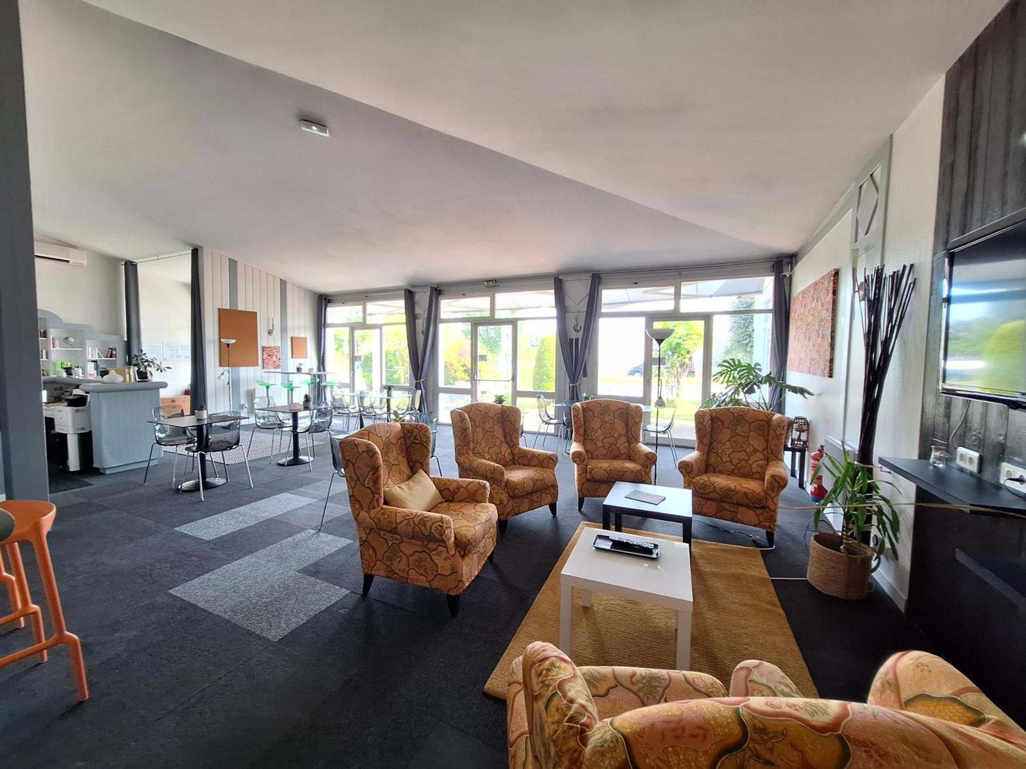 Escale Kennedy Hotel Merignac  Exterior photo