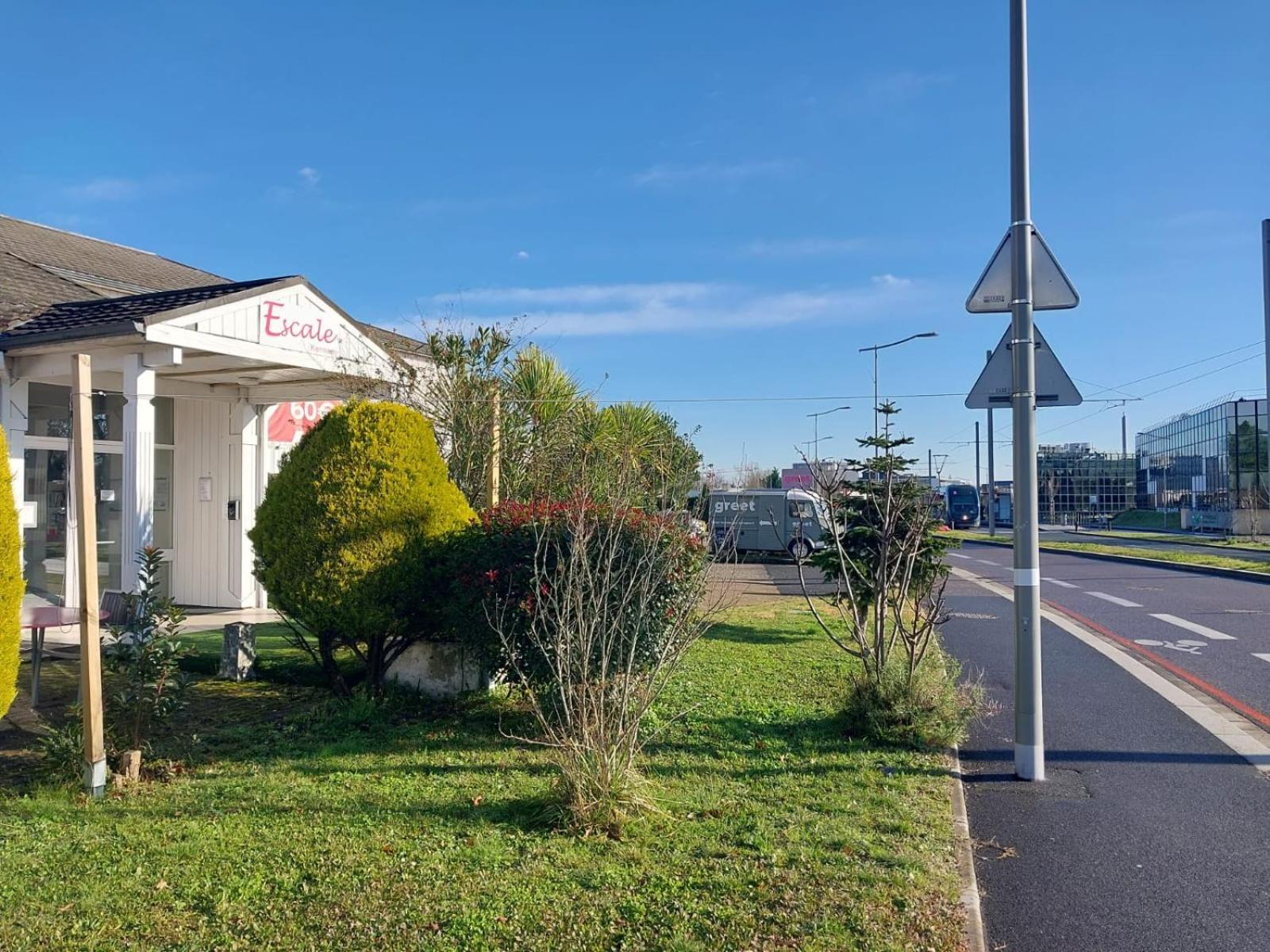 Escale Kennedy Hotel Merignac  Exterior photo