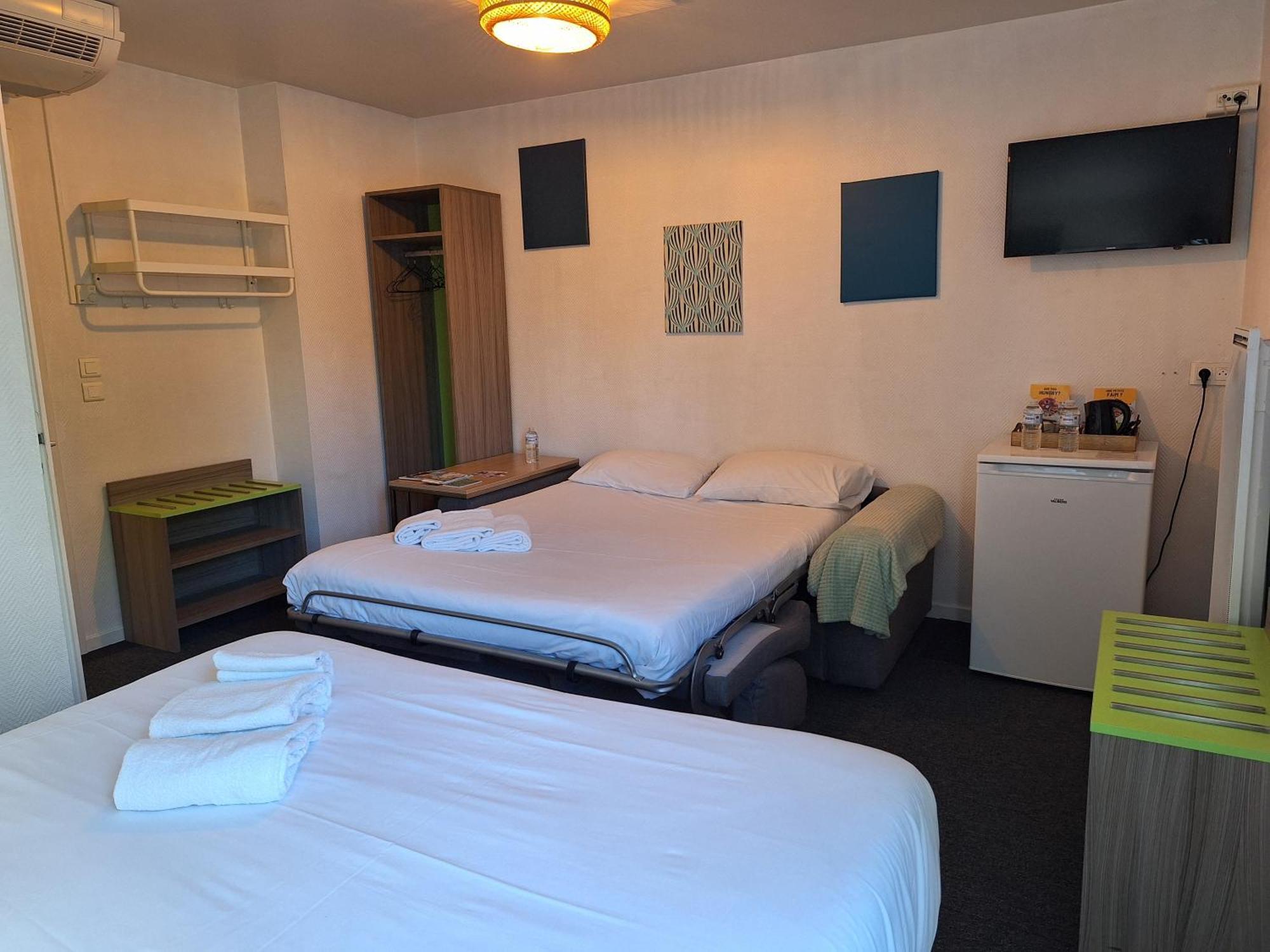 Escale Kennedy Hotel Merignac  Exterior photo